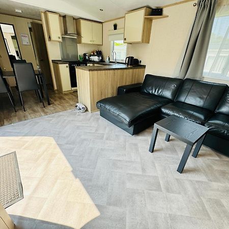 Rosa - Bournemouth Holiday Home Wimborne Minster Exterior foto